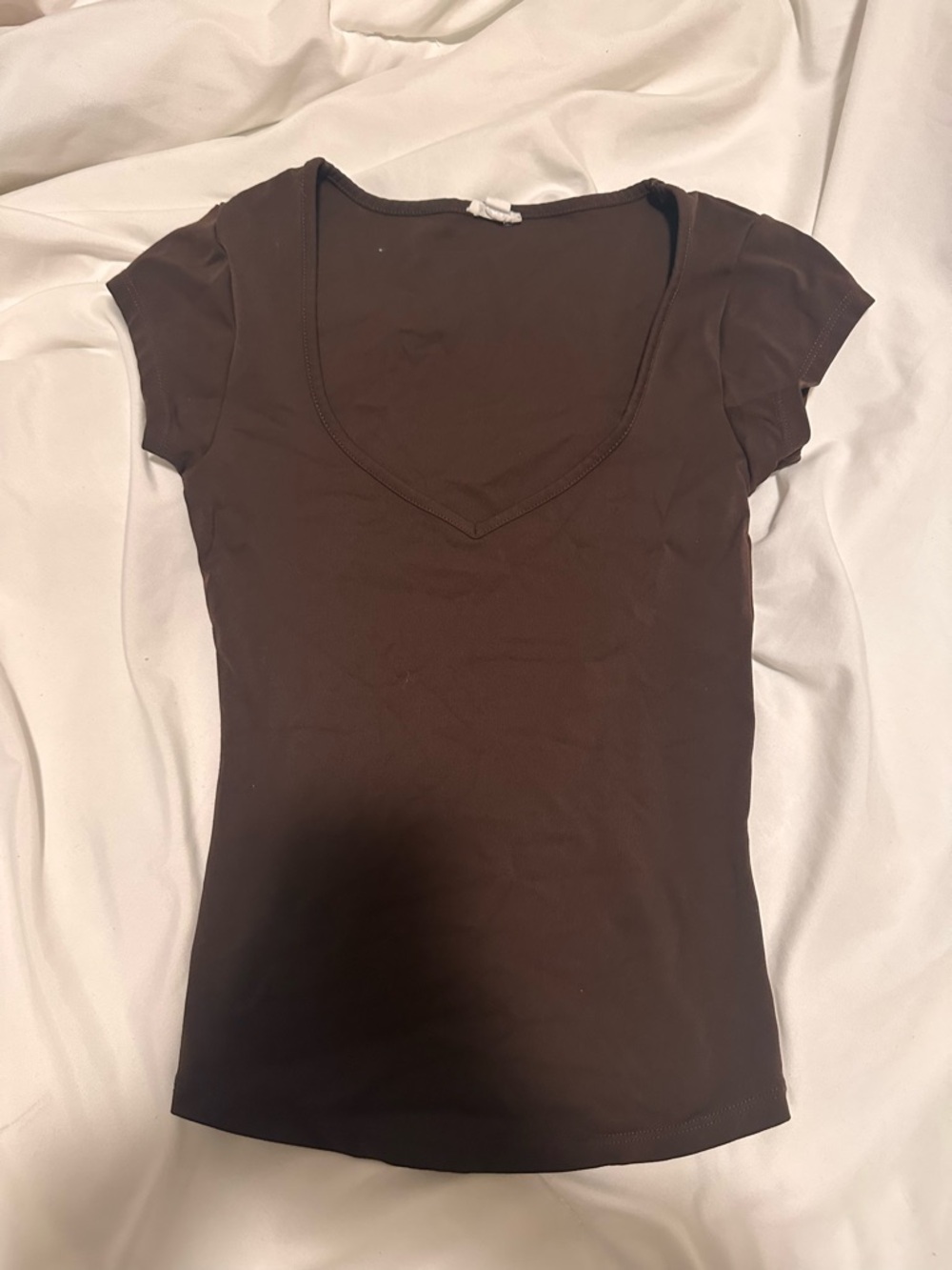 GARAGE Vneck T-shirt dark brown